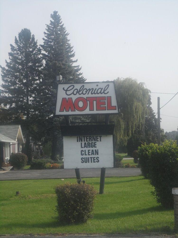 Colonial Motel Chatham-Kent 외부 사진